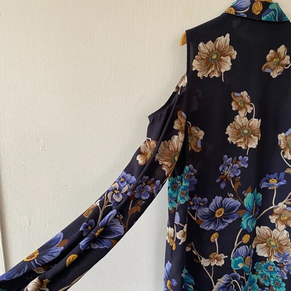 Chico's Cold-Shoulder Blouse Womens Small Blue Floral Collared Button Front - Picture 6 of 8